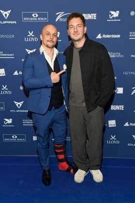 Johannes Kienast with guest at the presentation of the German Drama Award 2025 at the Hotel Pullman Berlin Schweizerhof Berlin, 09 10 2025 Foto:xF.xKernx xFuturexImagex schauspielrpreis_5021