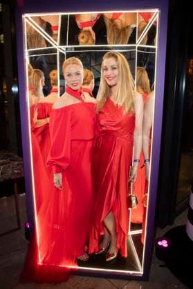 Esther Roling and Julia Stinshoff at the presentation of the German Acting Award 2025 at the Hotel Pullman Berlin Schweizerhof Berlin, 09 10 2025 Foto:xF.xKernx xFuturexImagex schauspielrpreis_5200
