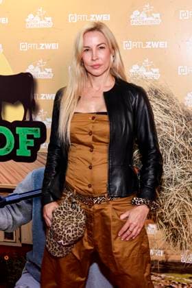 Actress Michelle Monballijn at the premiere party of RTL2s Der Promihof at the Gertrudenhof Hürth, 09 10 2025 NRW Germany Copyright: xChristophxHardtx