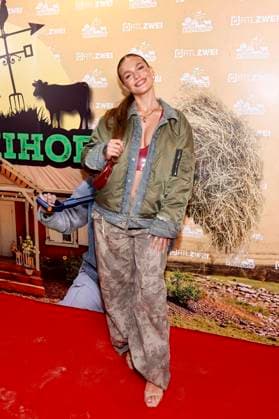 Reality TV participant Jeje Lopes at the premiere party of RTL2s Der Promihof at the Gertrudenhof Hürth, 09 10 2025 NRW Germany Copyright: xChristophxHardtx