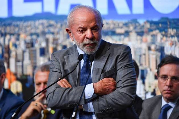 SaO PAULO, SP - 10.10.2025: LULA NOVO MODELO DE CRÃ DITO IMOBILIaRIO - The President of the Republic, Luiz Inacio Lula da Silva (PT), participates in the ceremony announcing the new real estate credit model, this Friday (10), at the Reboucas Convention Center, in Sao Paulo. x2820892x  RobertoxCasimiro