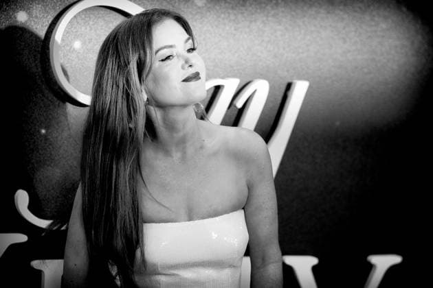 Jay Kelly UK premiere, BFI London Film Festival, Royal Festival Hall, London, 10 October 2025. Isla Fisher attends the BFI London Film Festival; the UK premiere of JAY KELLY on Friday 10 October 2025 at Royal Festival Hall, London. Editors Note: Image converted to monochrome., Credit:Julie Edwards Avalon  Copyright: xJuliexEdwardsx xAvalonx 1044592992