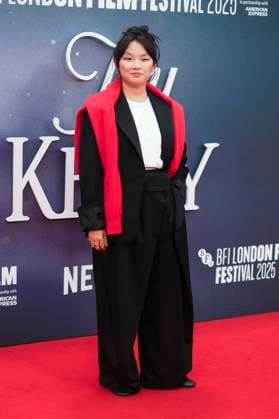 Thaddea Graham at the premiere of the feature film Jay Kelly at the 69 BFI London Film Festival 2025 at the Royal Festival Hall London, 10 10 2025 Foto:xJ.xEdwardsx xFuturexImagex kelly_5003
