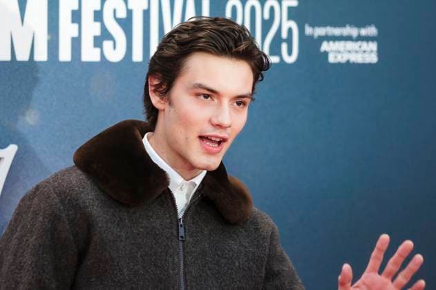 Louis Partridge at the premiere of the feature film Jay Kelly at the 69 BFI London Film Festival 2025 at the Royal Festival Hall London, 10 10 2025 Foto:xJ.xEdwardsx xFuturexImagex kelly_5018