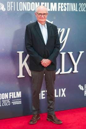 Jim Broadbent at the premiere of the feature film Jay Kelly at the 69 BFI London Film Festival 2025 at the Royal Festival Hall London, 10 10 2025 Foto:xJ.xEdwardsx xFuturexImagex kelly_5022
