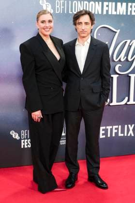 Greta Gerwig with husband Noah Baumbach at the premiere of the feature film Jay Kelly at the 69 BFI London Film Festival 2025 at the Royal Festival Hall London, 10 10 2025 Foto:xJ.xEdwardsx xFuturexImagex kelly_5050