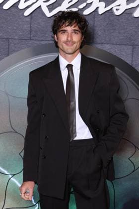 Frankenstein Premiere - Paris Jacob Elordi attends Frankenstein Premiere in Paris, France on October 10, 2025. Photo by Jerome Domine ABACAPRESS.COM  Copyright: xDominexJerome ABACAx