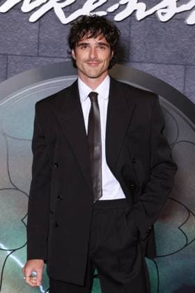 Frankenstein Premiere - Paris Jacob Elordi attends Frankenstein Premiere in Paris, France on October 10, 2025. Photo by Jerome Domine ABACAPRESS.COM  Copyright: xDominexJerome ABACAx