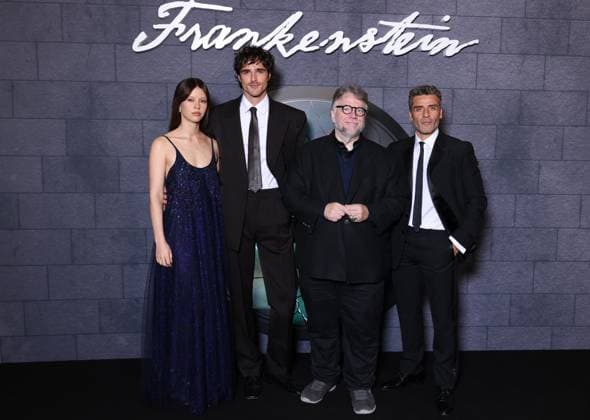 Frankenstein Premiere - Paris Mia Goth, Jacob Elordi, Guillermo del Toro and Oscar Isaac attends Frankenstein Premiere in Paris, France on October 10, 2025. Photo by Jerome Domine ABACAPRESS.COM  Copyright: xDominexJerome ABACAx