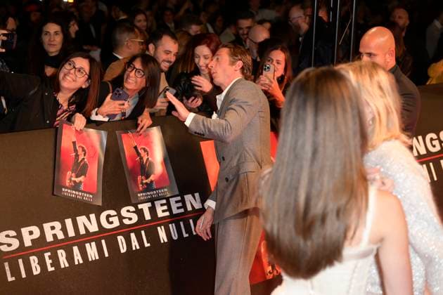 Springsteen Liberami dal nulla red carpet in Rome, Italy - 10 Oct 2025 Jeremy Allen White attends the Springsteen Liberami dal Nulla movie red carpet at The Space Cinema Moderno. Rome Italy Copyright: xMarioxCartellix xSOPAxImagesx _DSC4342