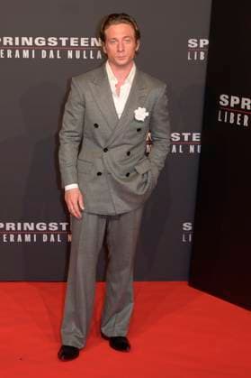 Springsteen Liberami dal nulla red carpet in Rome, Italy - 10 Oct 2025 Jeremy Allen White attends the Springsteen Liberami dal Nulla movie red carpet at The Space Cinema Moderno. Rome Italy Copyright: xMarioxCartellix xSOPAxImagesx _DSC4382