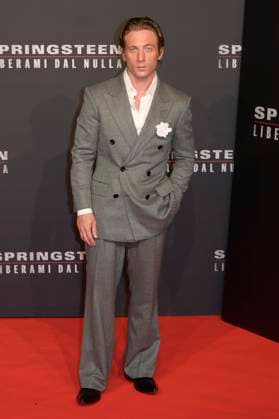 Springsteen Liberami dal nulla red carpet in Rome, Italy - 10 Oct 2025 Jeremy Allen White attends the Springsteen Liberami dal Nulla movie red carpet at The Space Cinema Moderno. Rome Italy Copyright: xMarioxCartellix xSOPAxImagesx _DSC4397