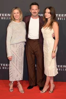 Springsteen Liberami dal nulla red carpet in Rome, Italy - 10 Oct 2025 Jocelyne Cooper (l), Scott Cooper (c) and Ava Cooper (r) attend the Springsteen Liberami dal Nulla movie red carpet at The Space Cinema Moderno. Rome Italy Copyright: xMarioxCartellix xSOPAxImagesx _DSC4514