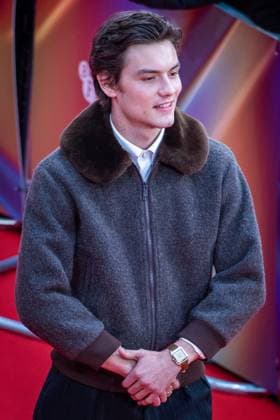 Jay Kelly Headline Gala - The 69th BFI London Film Festival in London - 10 Oct 2025 Louis Partridge attends the Headline Gala screening of Jay Kelly during the 69th BFI London Film Festival at The Royal Festival Hall. London United Kingdom Copyright: xLoredanaxSangiulianox xSOPAxImagesx LSangiuliano-4731