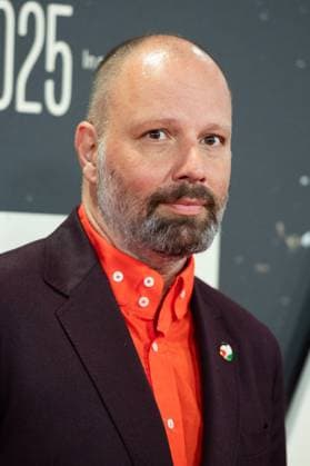 London BFI Bugonia Premiere Yorgos Lanthimos attending the Bugonia Premiere as part of the BFI London Film Festival in London, England on October 10, 2025. Photo by Aurore Marechal ABACAPRESS.COM London  Copyright: xMarechalxAurore ABACAx
