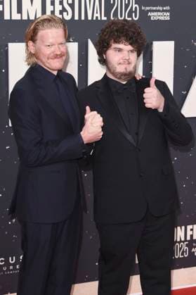 Jesse Plemons and Aidan Delbis at the premiere of the feature film Bugonia at the 69 BFI London Film Festival 2025 at the Royal Festival Hall London, 10 10 2025 Foto:xS.xVasx xFuturexImagex bugonia_5053