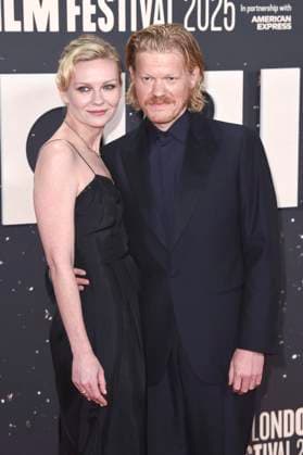 Kirsten Dunst with husband Jesse Plemons at the premiere of the feature film Bugonia at the 69 BFI London Film Festival 2025 at the Royal Festival Hall London, 10 10 2025 Foto:xS.xVasx xFuturexImagex bugonia_5061