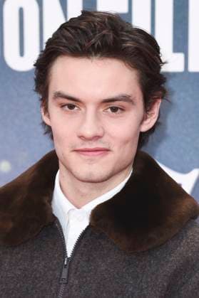 Louis Partridge at the premiere of the feature film Jay Kelly at the 69 BFI London Film Festival 2025 at the Royal Festival Hall London, 10 10 2025 Foto:xS.xVasx xFuturexImagex kelly_5125