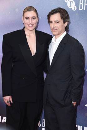 Greta Gerwig with husband Noah Baumbach at the premiere of the feature film Jay Kelly at the 69 BFI London Film Festival 2025 at the Royal Festival Hall London, 10 10 2025 Foto:xS.xVasx xFuturexImagex kelly_5163