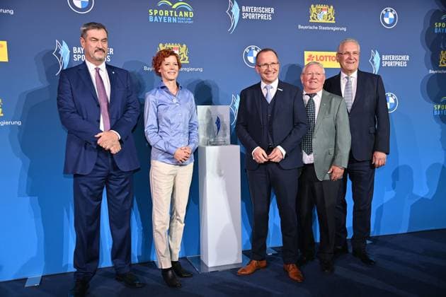 Markus SOEDER State Premier of Bavaria and CSU Chairman and Joachim HERRMANN Bavarian Minister of the Interior with BLSV President Joerg AMMON and representatives of the Bavarian State Sports Association Award Winner for Outstanding Promotion of Sport, Bavarian Sports Award 2025 at BMW Welt, Red Carpet, Red Carpet on 11 10 2025