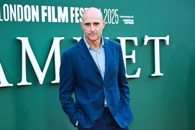 London BFI Hamnet Premiere Mark Strong attending the Hamnet Premiere as part of the BFI London Film Festival in London, England on October 11, 2025. Photo by Aurore Marechal ABACAPRESS.COM London  Copyright: xMarechalxAurore ABACAx