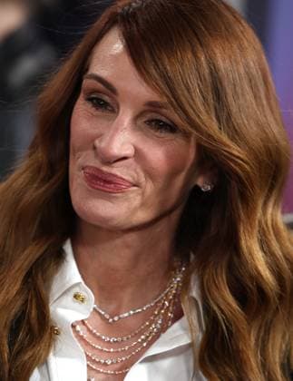 The UK premiere of After the Hunt Julia Roberts at the UK premiere of After the Hunt at the 69th BFI London Film Festival at The Royal Festival Hall. London Royal Festival Hall UK Copyright: xFredxDuvalx