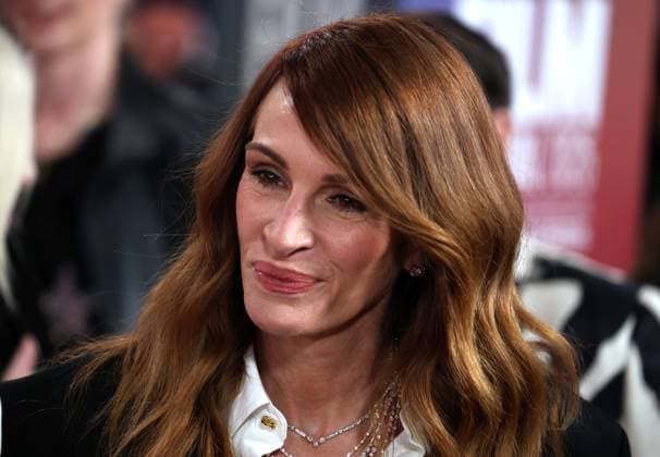 The UK premiere of After the Hunt Julia Roberts at the UK premiere of After the Hunt at the 69th BFI London Film Festival at The Royal Festival Hall. London Royal Festival Hall UK Copyright: xFredxDuvalx