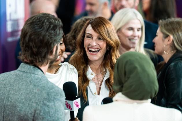 After the Hunt Headline Gala - The 69th BFI London Film Festival in UK - 11 Oct 2025 (L-R) Andrew Garfield, Ayo Edebiri, and Julia Roberts attend the After the Hunt Headline Gala at the 69th BFI London Film Festival at The Royal Festival Hall. London United Kingdom Copyright: xLounisxTiarx xSOPAxImagesx _DSC0471