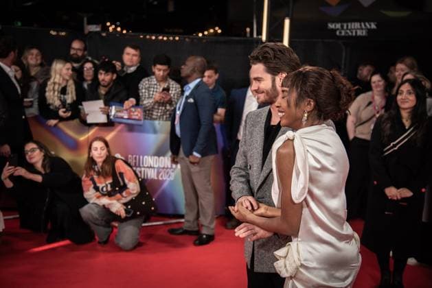 After The Hunt Headline Gala - The 69th BFI London Film Festival, UK - 12 Oct 2025 Andrew Garfield and Ayo Edebiri attend the Headline Gala screening of After The Hunt during the 69th BFI London Film Festival at The Royal Festival Hall. London United Kingdom Copyright: xLoredanaxSangiulianox xSOPAxImagesx LSangiuliano-5464