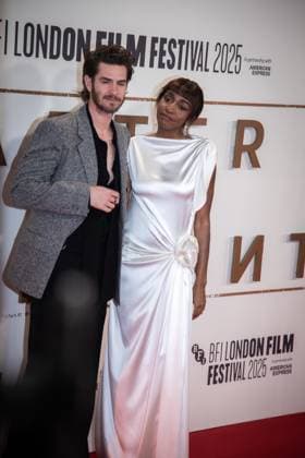After The Hunt Headline Gala - The 69th BFI London Film Festival, UK - 12 Oct 2025 Andrew Garfield and Ayo Edebiri attend the Headline Gala screening of After The Hunt during the 69th BFI London Film Festival at The Royal Festival Hall. London United Kingdom Copyright: xLoredanaxSangiulianox xSOPAxImagesx LSangiuliano-5467