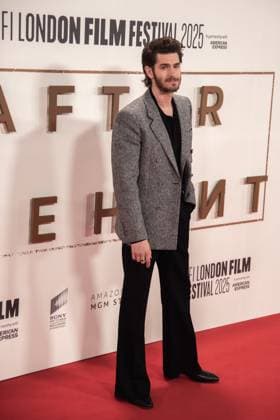 After The Hunt Headline Gala - The 69th BFI London Film Festival, UK - 12 Oct 2025 Andrew Garfield attends the Headline Gala screening of After The Hunt during the 69th BFI London Film Festival at The Royal Festival Hall. London United Kingdom Copyright: xLoredanaxSangiulianox xSOPAxImagesx LSangiuliano-5416