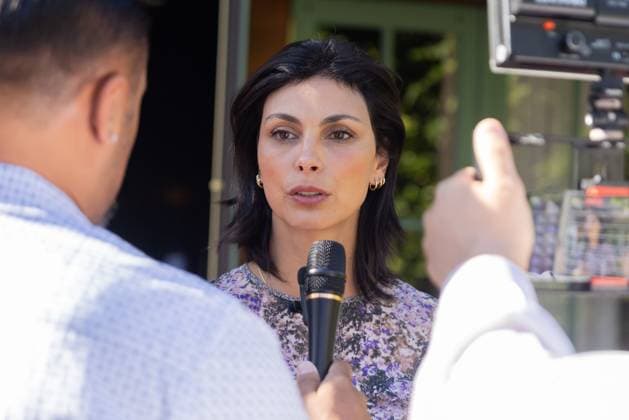 48th Mill Valley Film Festival - US premiere of Everyone Is Lying to You for Money Film Subject Morena Baccarin attend the US premiere of the documentary Everyone is Lying to You for Money at the 48th Mill Valley Film Festival at the Outdoor Art Club on October 11, 2025 in Mill Valley, California Mill Valley Outdoor Art Club California USA Copyright: xPicturexHappyxPhotosx