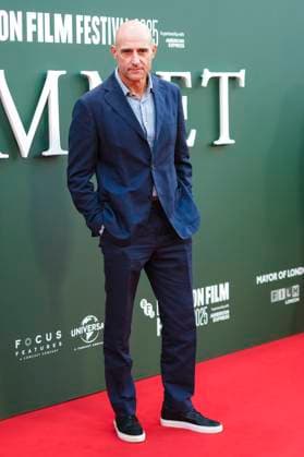 Mark Strong at the premiere of the feature film Hamnet at the 69 BFI London Film Festival 2025 at the Royal Festival Hall London, 11 10 2025 Foto:xJ.xEdwardsx xFuturexImagex hamnet_5020