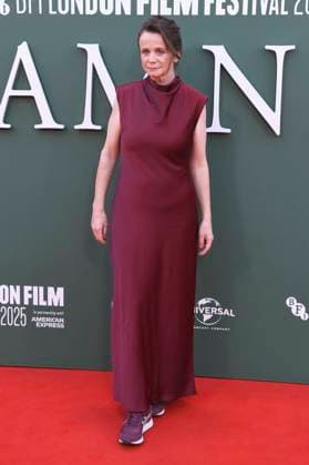 Emily Watson at the premiere of the feature film Hamnet at the 69 BFI London Film Festival 2025 at the Royal Festival Hall London, 11 10 2025 Foto:xS.xVasx xFuturexImagex hamnet_5049