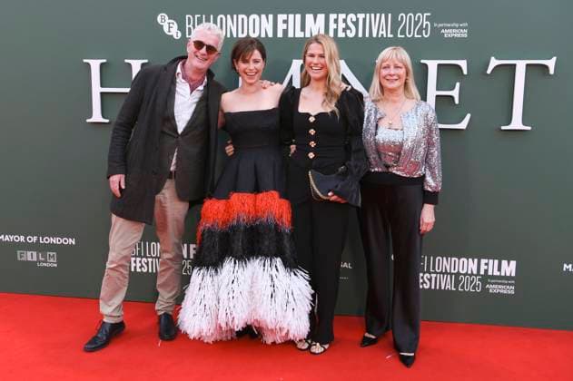 Tim Buckley, Jessie Buckley, guest and Marina Cassidy at the premiere of the feature film Hamnet at the 69 BFI London Film Festival 2025 at the Royal Festival Hall London, 11 10 2025 Foto:xS.xVasx xFuturexImagex hamnet_5109