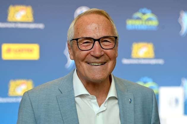 Alois SCHLODER Ex ice hockey player, single picture, cropped single motif, portrait, portrait, portrait Bavarian Sports Award 2025 at BMW Welt, Red Carpet on 11 10 2025