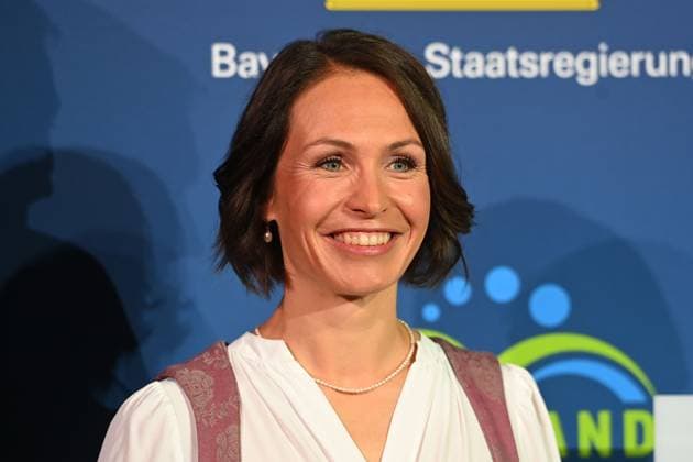 Magdalena NEUNER Ex biathlete, single picture, cropped single motif, portrait, portrait Bavarian Sports Award 2025 at BMW Welt, red carpet, red carpet on 11 10 2025