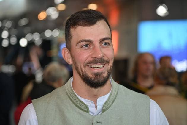Sideris TASIADIS whitewater canoeist, single image, cropped single motif, portrait, portrait Bavarian Sports Award 2025 at BMW Welt, Red Carpet on 11 10 2025