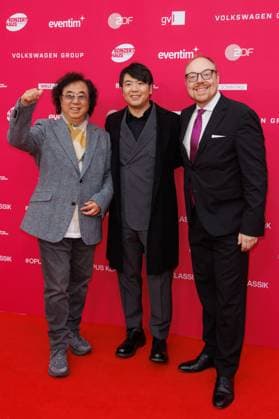 German Film Award 2024 Lang Lang and Clemens Trautman at Opus Klassik 2025 at the Konzerthaus am Gendarmenmarkt on 12 10 2025 in Berlin Copyright: xEventpressxKochanx