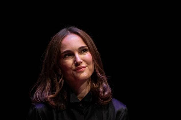 Natalie Portman at the Lumière Festival in Lyon on October 13, 2025 Nicolas Liponne MAXPPP Lyon 13 10 2025 Actress and director Natalie Portman during a meet and greet with the audience before the screening of the film Black Swan as part of the 17th edition of the Lumière Festival in Lyon on October 13, 2025 Lyon Auvergne Rhône Alpes FRANCE  Copyright: xMAXPPPxNicolasxLiponnex NLP202510133667 NLP202510133667