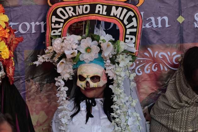 October 13, 2025, Mexico, Cdmx, Mexico: Preparations for the Day of the Dead celebration have begun in the Xochimilco region of Mexico City. In addition to catrinas and catrines, there will be special presentations based on Mexican traditions, not Halloween. The important thing is to keep Mexican traditions alive over any other expression that seeks to replace the elements and importance that the Day of the Dead holds for our country and traditions. Mexico Mexico - ZUMAp204 20251013_zip_p204_001 Copyright: xJosuexPerezx