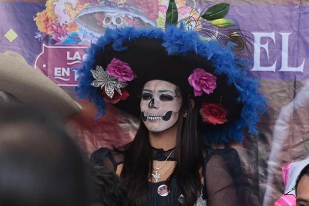 October 13, 2025, Mexico, Cdmx, Mexico: Preparations for the Day of the Dead celebration have begun in the Xochimilco region of Mexico City. In addition to catrinas and catrines, there will be special presentations based on Mexican traditions, not Halloween. The important thing is to keep Mexican traditions alive over any other expression that seeks to replace the elements and importance that the Day of the Dead holds for our country and traditions. Mexico Mexico - ZUMAp204 20251013_zip_p204_006 Copyright: xJosuexPerezx