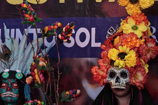 October 13, 2025, Mexico, Cdmx, Mexico: Preparations for the Day of the Dead celebration have begun in the Xochimilco region of Mexico City. In addition to catrinas and catrines, there will be special presentations based on Mexican traditions, not Halloween. The important thing is to keep Mexican traditions alive over any other expression that seeks to replace the elements and importance that the Day of the Dead holds for our country and traditions. Mexico Mexico - ZUMAp204 20251013_zip_p204_010 Copyright: xJosuexPerezx