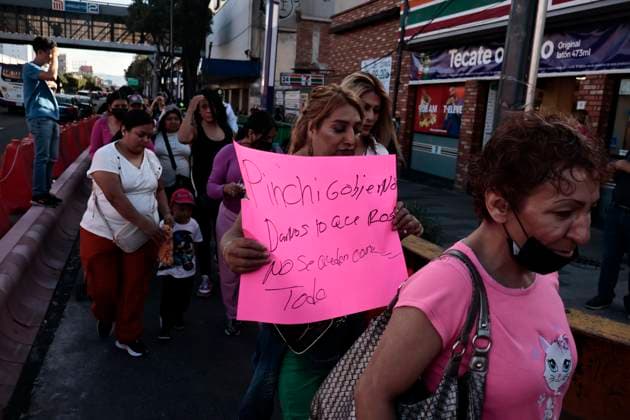 October 13, 2025, Mexico, Cdmx, Mexico: On Tlalpan Avenue, the work of sex workers is all too common in Mexico City. They are currently demanding improved healthcare, opportunities for decent housing, justice for the femicides and transfemicides committed in the area s hotels, and the recent problem with the bike path the city government is building to improve tourist mobility during the 2026 FIFA World Cup, as it is the avenue that leads to the Azteca Stadium. The workers comment that sex work is normal work and should be respected like any other economic activity. Because of the upcoming sporting event, conflicts are arising over water, housing, and the excessive price increases caused by gentrification. Mexico Mexico - ZUMAp204 20251013_zip_p204_023 Copyright: xJosuexPerezx