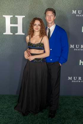 Hulu s Murdaugh: Death in the Family New York Premiere in New York, USA - 13 Oct 2025 (L-R) Joey King and Steven Piet attend the Hulu s Murdaugh: Death In The Family New York premiere at 7 Hudson Square. New York United States Copyright: xRonxAdarx xSOPAxImagesx _radar_murdaugh_20251013_00812