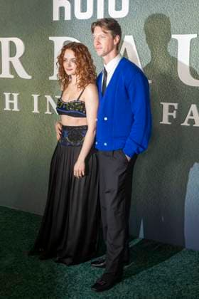 Hulu s Murdaugh: Death in the Family New York Premiere in New York, USA - 13 Oct 2025 (L-R) Joey King and Steven Piet attend the Hulu s Murdaugh: Death In The Family New York premiere at 7 Hudson Square. New York United States Copyright: xRonxAdarx xSOPAxImagesx _radar_murdaugh_20251013_00815