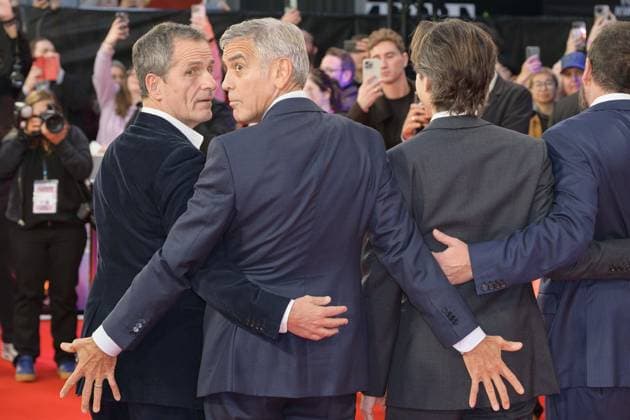 Jay Kelly Film Premiere David Heyman, George Clooney, Noah Baumbach and Adam Sandler attend the BFI London Film Festival Gala of Jay Kelly, during the BFI London Film Festival, the Royal Festival Hall, London. 10th October 2025.  Copyright: xAndrewxSimsx NINTCHDBPICT001030887671