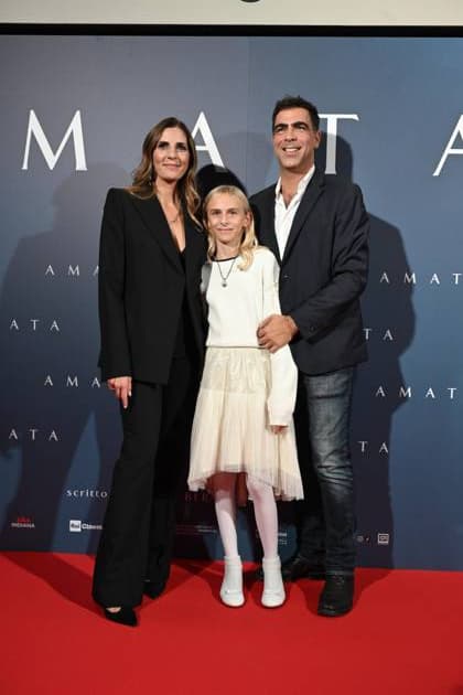 Milan, Premiere of the film Amata, Cinema Anteo. Pictured are Elisa Amoruso, Luigi Zamponi, and their daughter Nina.  Copyright: xSimonexComix xipa-agency.netx xComi Terenghix IPA_Agency_IPA66550724