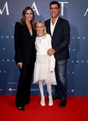 Milan, Italy: Milan - Premiere of the film Amata, Cinema Anteo - Elisa Amoroso with her husband Gianluigi Zamboni and daughter Nina Milan Italy  - ZUMAp169 20251014_zea_p169_635 Copyright: xAlbertoxTerenghix