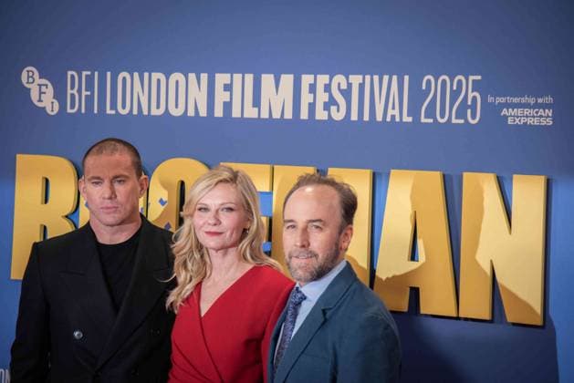 October 14, 2025, London, United Kingdom: (L-R) Channing Tatum, Kirsten Dunst and Director Derek Cianfrance attend the Roofman Headline Gala at the 69th BFI London Film Festival at The Royal Festival Hall. Roofman Headline Gala - The 69th BFI London Film Festival London United Kingdom - ZUMAs197 20251014_aaa_s197_230 Copyright: xLoredanaxSangiulianox